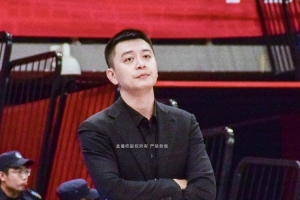 杨鸣：因为伤病&amp;外援的原因边打边磨合 现在慢慢调整到最佳