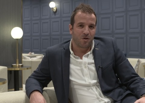 开云-范德法特评荷兰：多数球员状态低迷，五后卫阵型艰难守胜