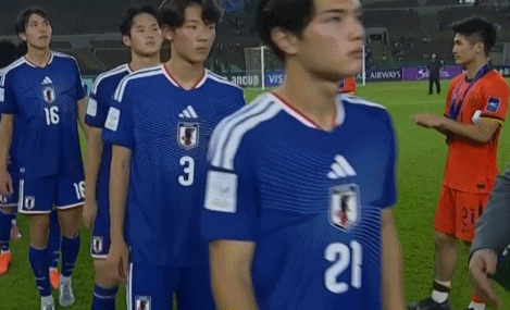 开云官网-中国U23赛后1举动获日本球迷大赞：中国足球没那么糟糕！|中国队|日本足球|中国男足|球员|日本队_新浪体育_新浪新闻
